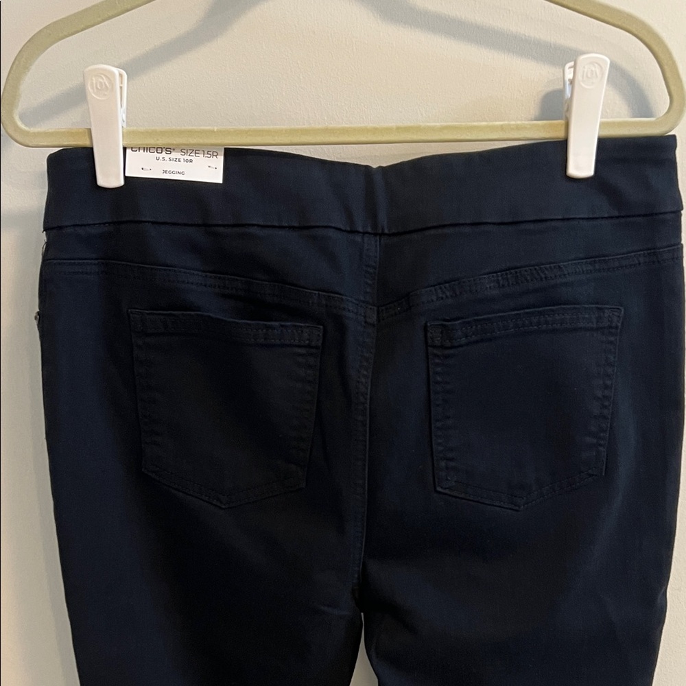 Chico's Black Jegging Ankle Jeans with Studded & Frayed Tulip Hem Sz 1.5 10 New - Picture 6 of 10